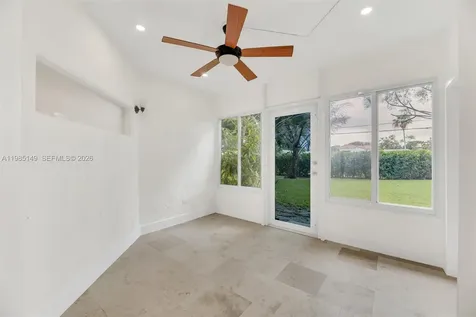 6538 Via Regina Boca Raton FL 33433