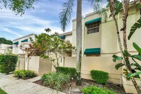 6538 Via Regina Boca Raton FL 33433