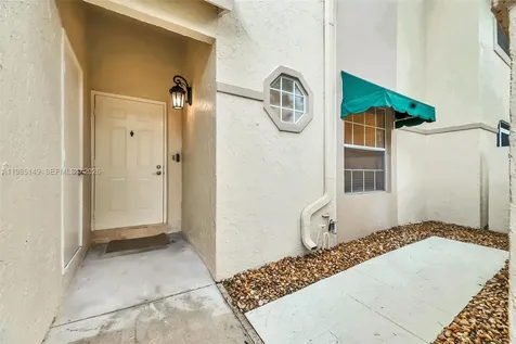 6538 Via Regina Boca Raton FL 33433