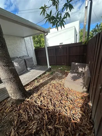 551 NW 41st Street Miami FL 33127