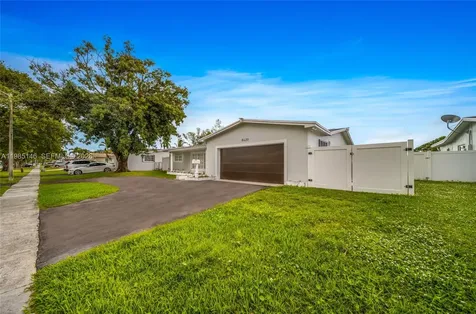 8420 Pasadena Boulevard Pembroke Pines FL 33024