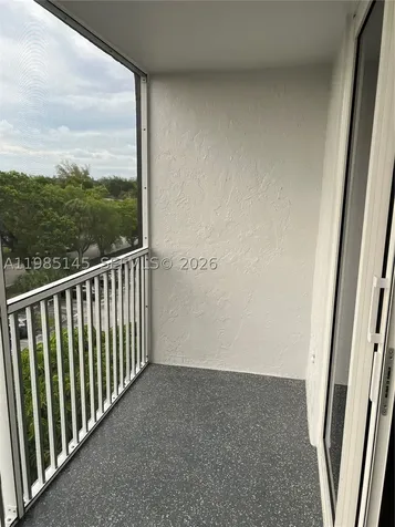 16950 W Dixie Highway North Miami Beach FL 33160