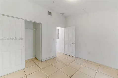3916 SW 48th Avenue Pembroke Park FL 33023