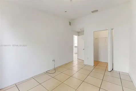 3916 SW 48th Avenue Pembroke Park FL 33023