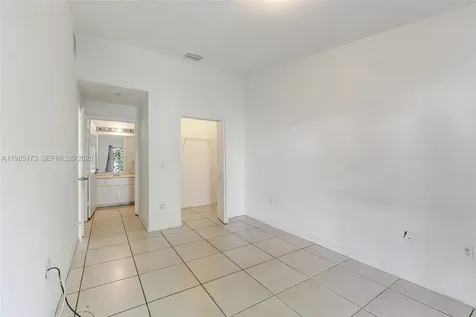 3916 SW 48th Avenue Pembroke Park FL 33023