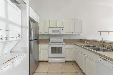 3916 SW 48th Avenue Pembroke Park FL 33023