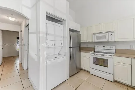 3916 SW 48th Avenue Pembroke Park FL 33023