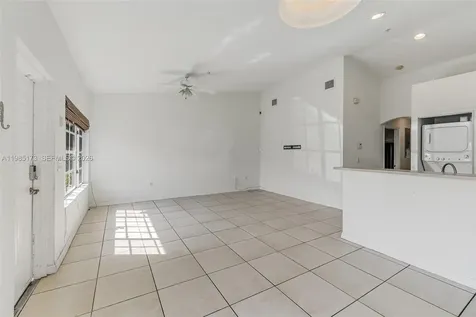 3916 SW 48th Avenue Pembroke Park FL 33023