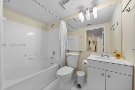 17125 N Bay Road Sunny Isles Beach FL 33160