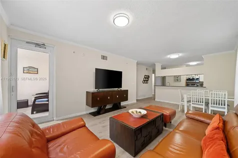 17125 N Bay Road Sunny Isles Beach FL 33160