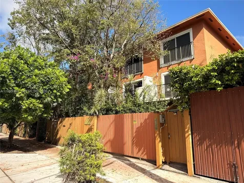 1611 SW 2nd Court Miami FL 33129