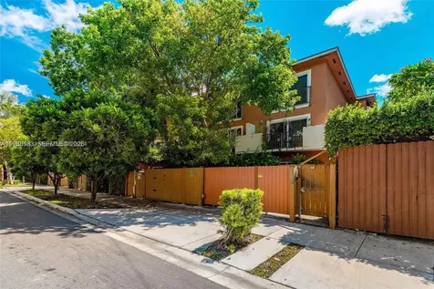 1611 SW 2nd Court Miami FL 33129