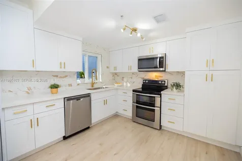 1611 SW 2nd Court Miami FL 33129
