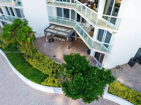 16445 Collins Avenue Sunny Isles Beach FL 33160