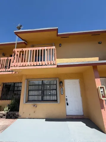 2377 W 66th Place Hialeah FL 33016