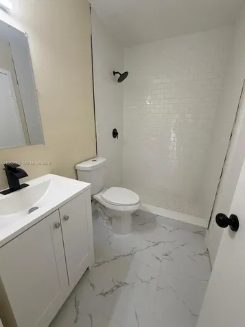 2377 W 66th Place Hialeah FL 33016