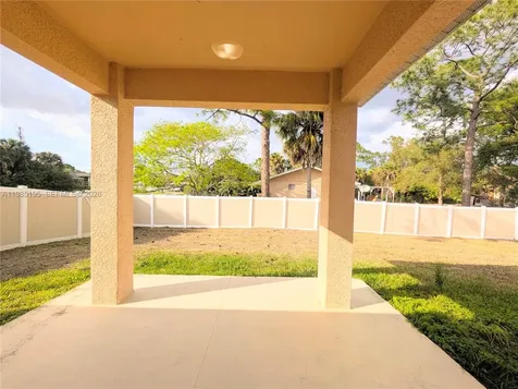 106 W 5th Street Lehigh Acres FL 33972