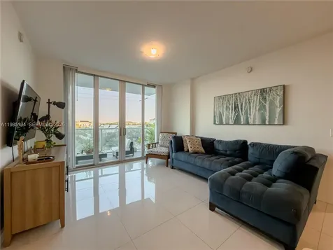 7825 NW 107th Avenue Doral FL 33178