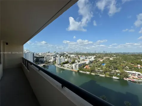 2555 Collins Avenue Miami Beach FL 33140
