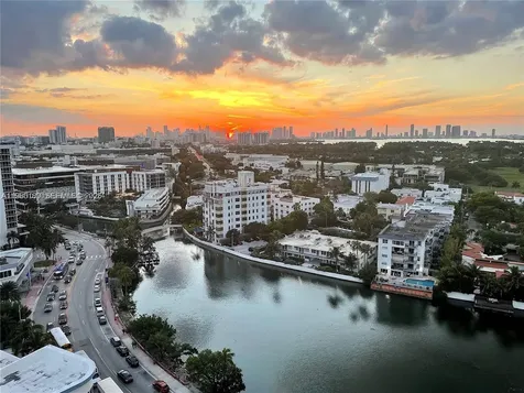 2555 Collins Avenue Miami Beach FL 33140