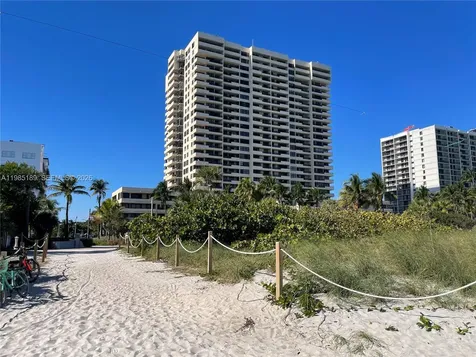 2555 Collins Avenue Miami Beach FL 33140