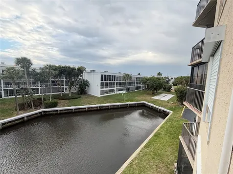 896 N Federal Highway Lantana FL 33462