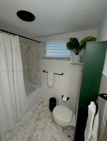 1530 NE 191st Street Miami FL 33179