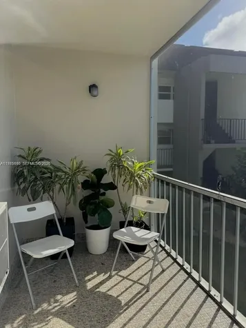 1530 NE 191st Street Miami FL 33179