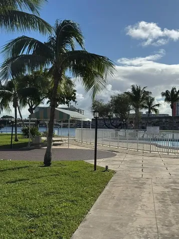 1530 NE 191st Street Miami FL 33179