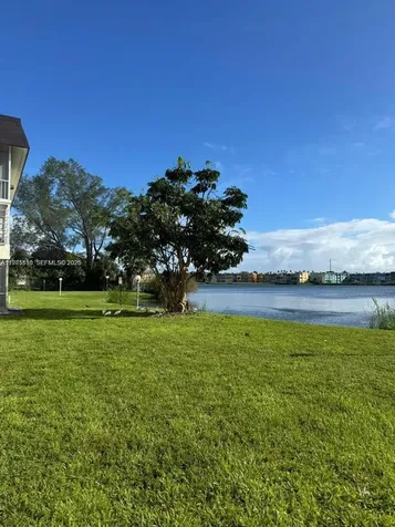 1530 NE 191st Street Miami FL 33179
