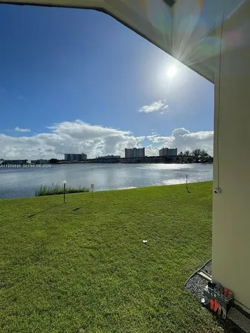 1530 NE 191st Street Miami FL 33179