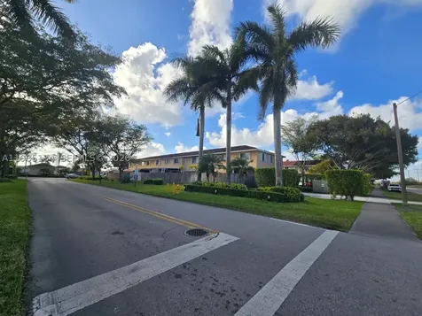 13926 SW 175th Terrace Miami FL 33177