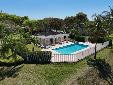 13926 SW 175th Terrace Miami FL 33177