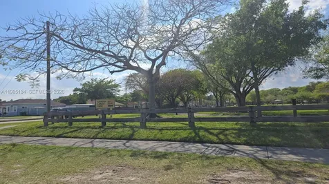 13926 SW 175th Terrace Miami FL 33177
