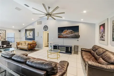 5431 SW 109th Avenue Davie FL 33328
