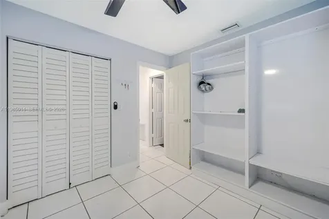 5431 SW 109th Avenue Davie FL 33328