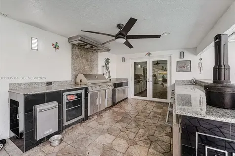 5431 SW 109th Avenue Davie FL 33328