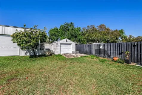 5431 SW 109th Avenue Davie FL 33328