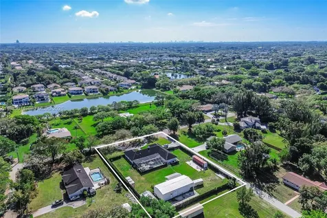 5431 SW 109th Avenue Davie FL 33328