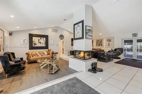 5431 SW 109th Avenue Davie FL 33328