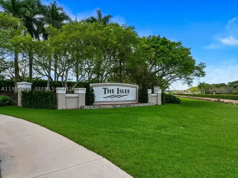 4202 Bahia Isle Circle Wellington FL 33449