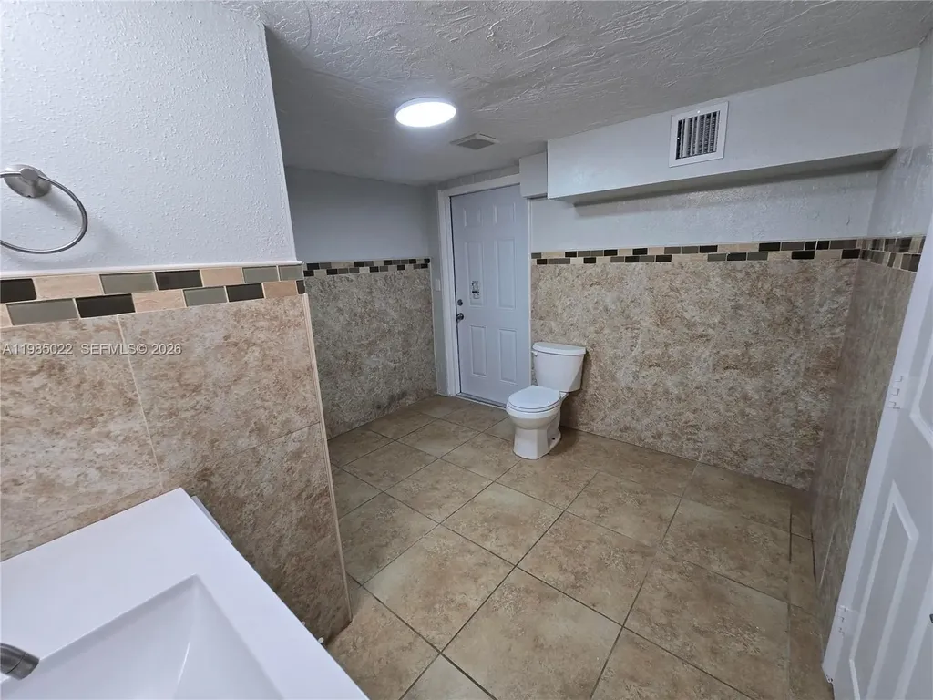 280 NW 31st Avenue Fort Lauderdale FL 33311