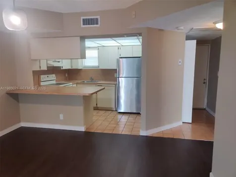 8290 Lake Drive Doral FL 33166