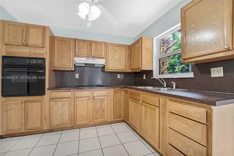 340 SE 4th Street Deerfield Beach FL 33441