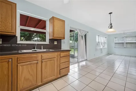 340 SE 4th Street Deerfield Beach FL 33441