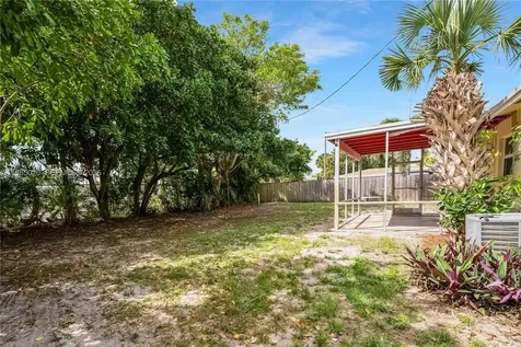 340 SE 4th Street Deerfield Beach FL 33441