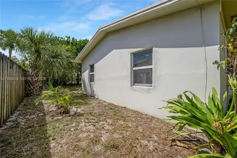 340 SE 4th Street Deerfield Beach FL 33441