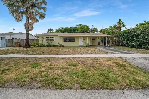 340 SE 4th Street Deerfield Beach FL 33441