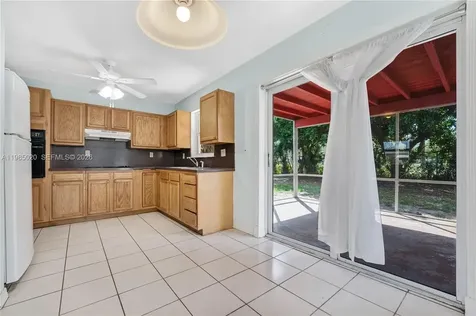 340 SE 4th Street Deerfield Beach FL 33441