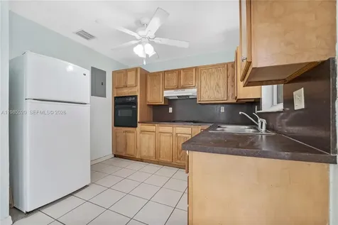 340 SE 4th Street Deerfield Beach FL 33441